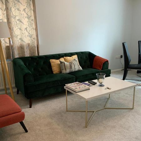 2 Bedroom Apartment Near Southfields London Eksteriør bilde