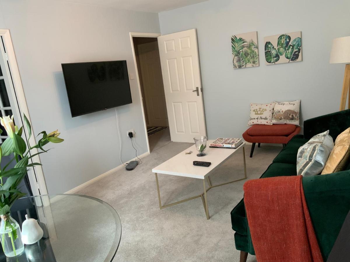 2 Bedroom Apartment Near Southfields London Eksteriør bilde