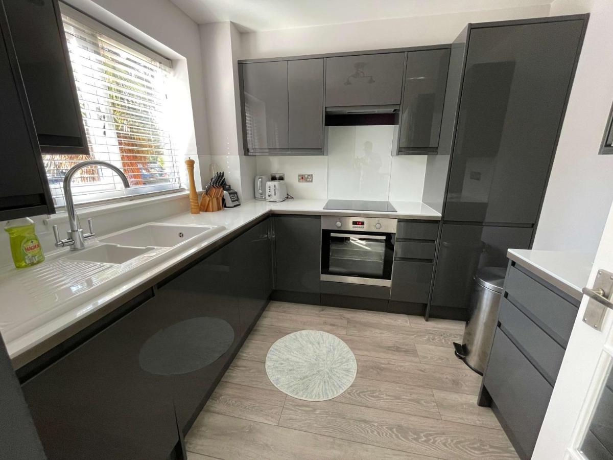 2 Bedroom Apartment Near Southfields London Eksteriør bilde